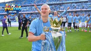 Tiền đạo Erling Haaland ăn mừng bàn thắng trong màu áo Manchester CityThierry Henry – một trong những tiền đạo vĩ đại nhất lịch sử giải đấu